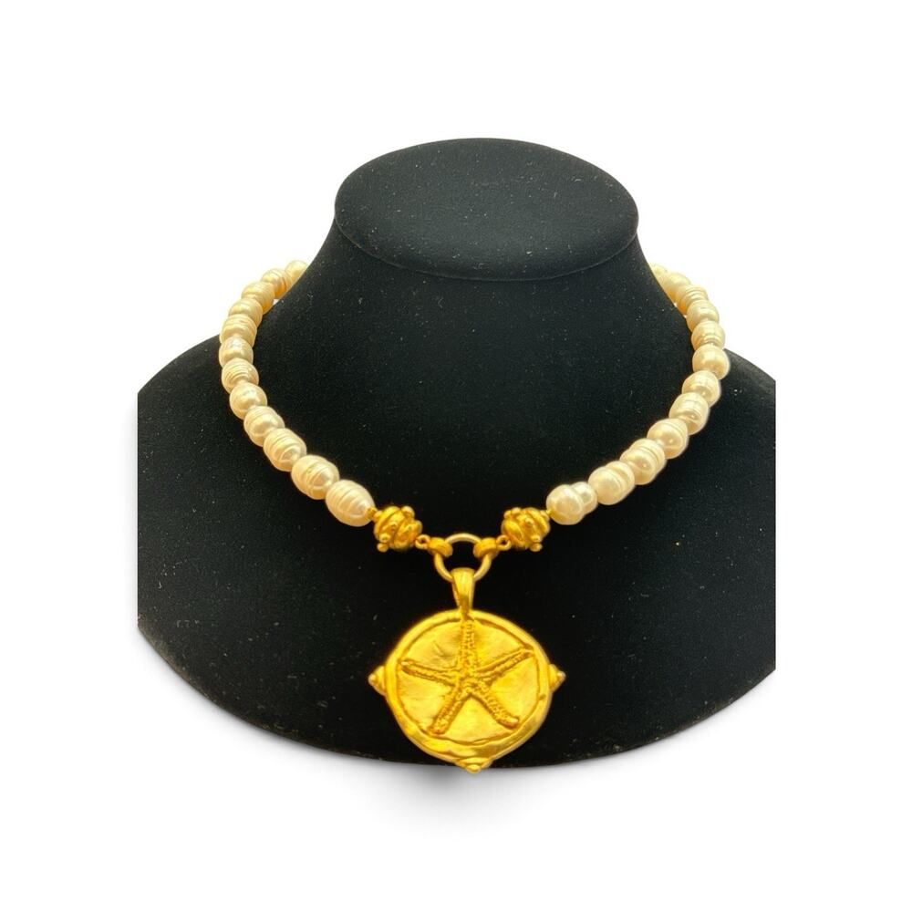 Susan Shaw Starfish Pendant Pearl Necklace